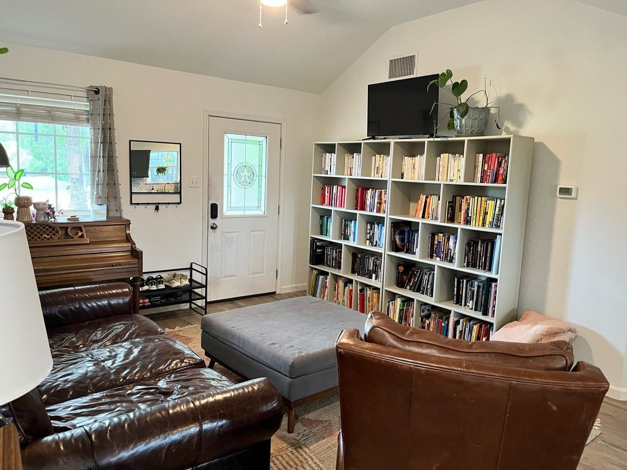 6305 Sydney Dr - Photo 5 of 20