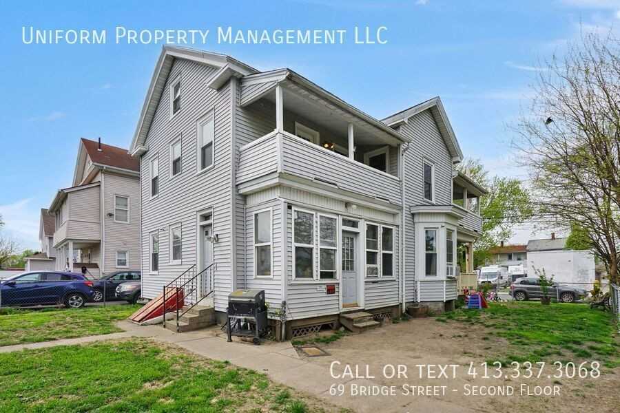 69 Bridge St #2ndFL - Photo 4 of 35