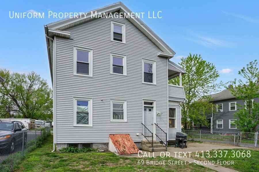 69 Bridge St #2ndFL - Photo 6 of 35