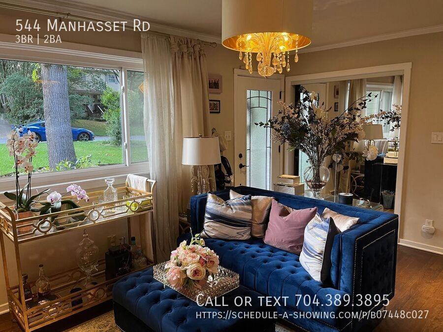 544 Manhasset Rd - Photo 2 of 20