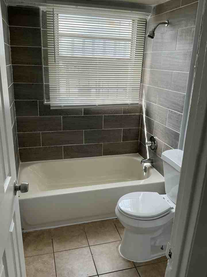621 West Church Street - Photo 6 of 17