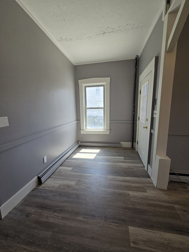44 South Main Street - Photo 5 of 12