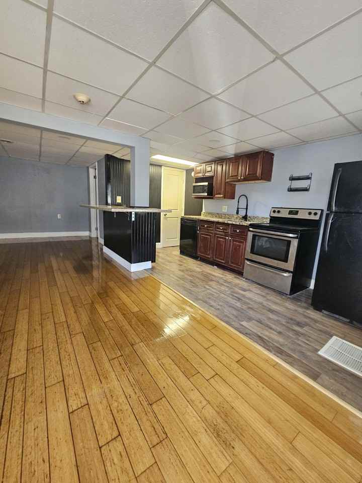 588 Endicott Street North - Photo 2 of 9