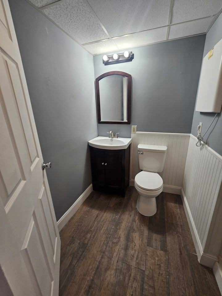 588 Endicott Street North - Photo 7 of 9