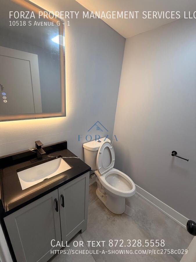 10518 S Avenue G #1 - Photo 4 of 17