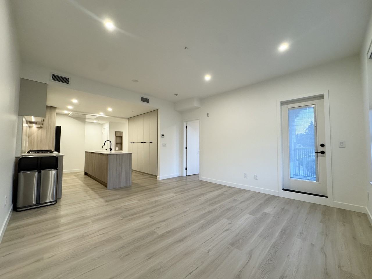 623 Kemsley Avenue #3xx - Photo 2 of 17