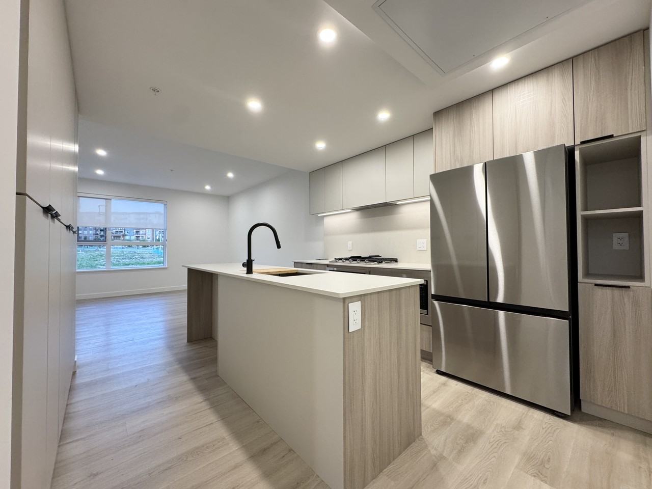 623 Kemsley Avenue #3xx - Photo 5 of 17