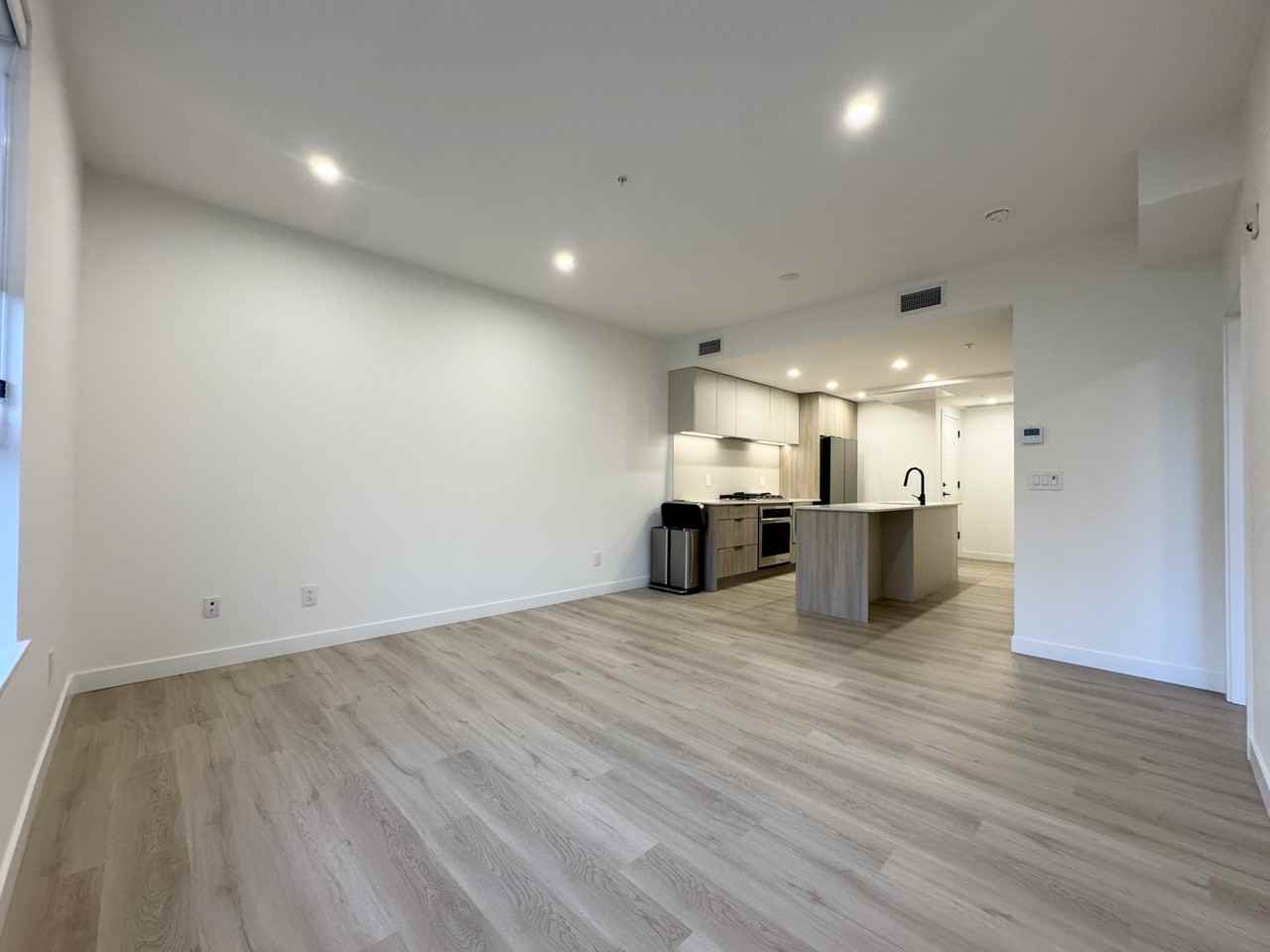 623 Kemsley Avenue #3xx - Photo 6 of 17