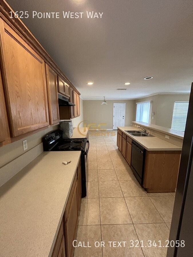1625 Pointe West Way - Photo 6 of 18