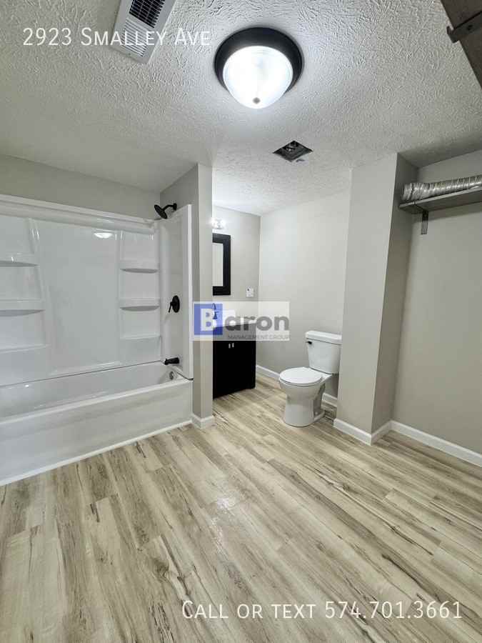 2923 Smalley Ave - Photo 7 of 16