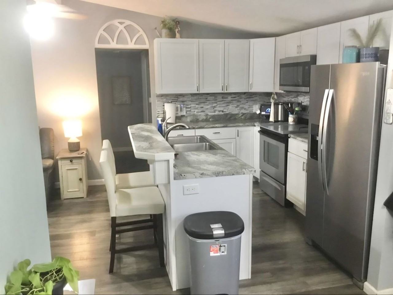 2107 N Eastwood St - Photo 4 of 8