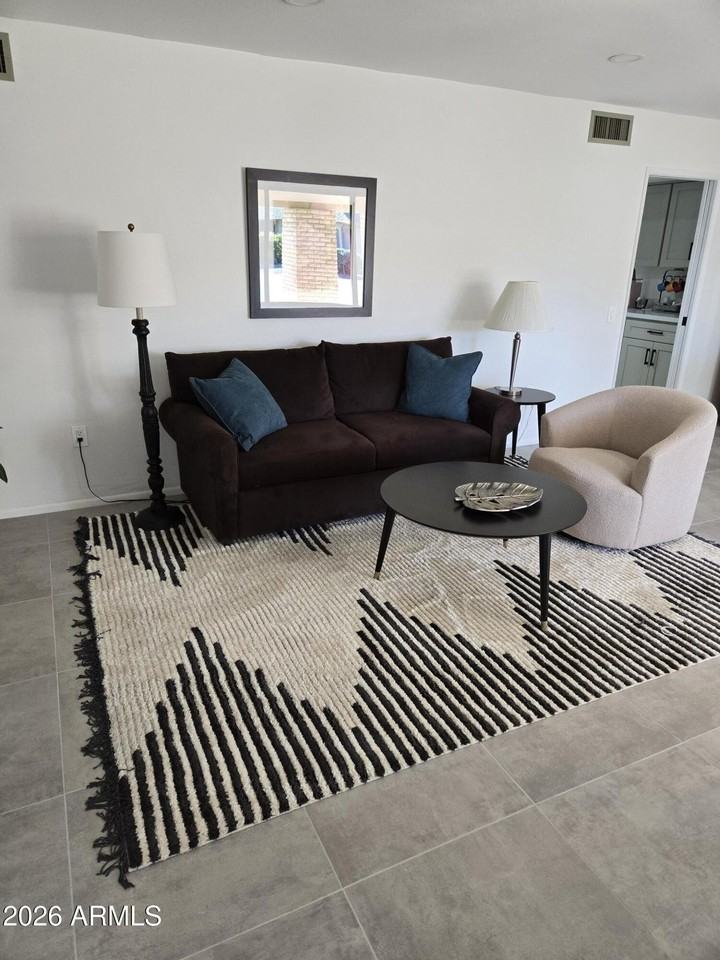 12930 W Seville Dr - Photo 6 of 46
