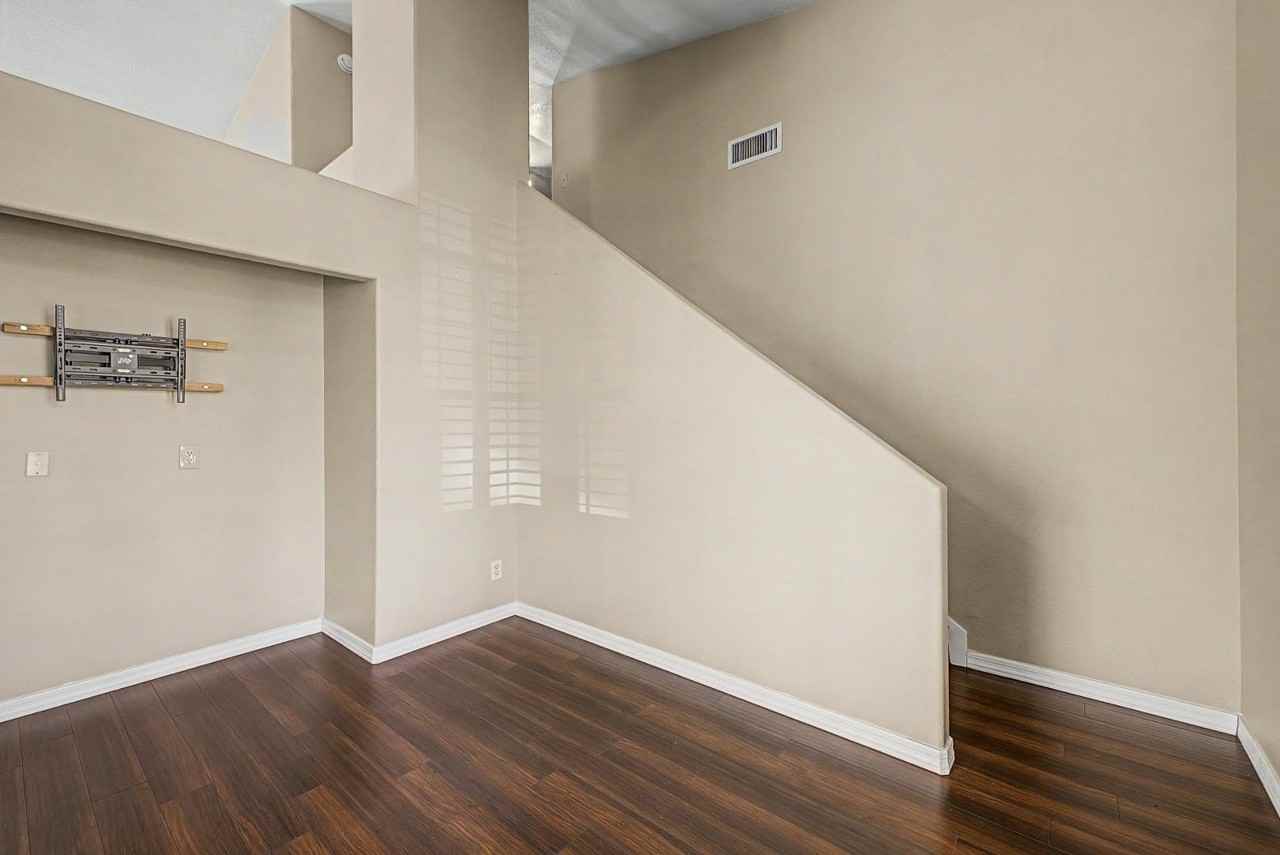 6126 E Juniper Ave - Photo 5 of 50