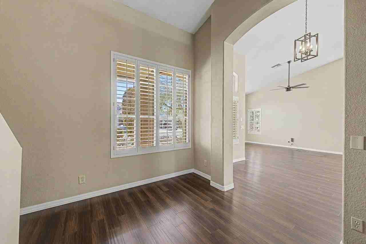 6126 E Juniper Ave - Photo 6 of 50