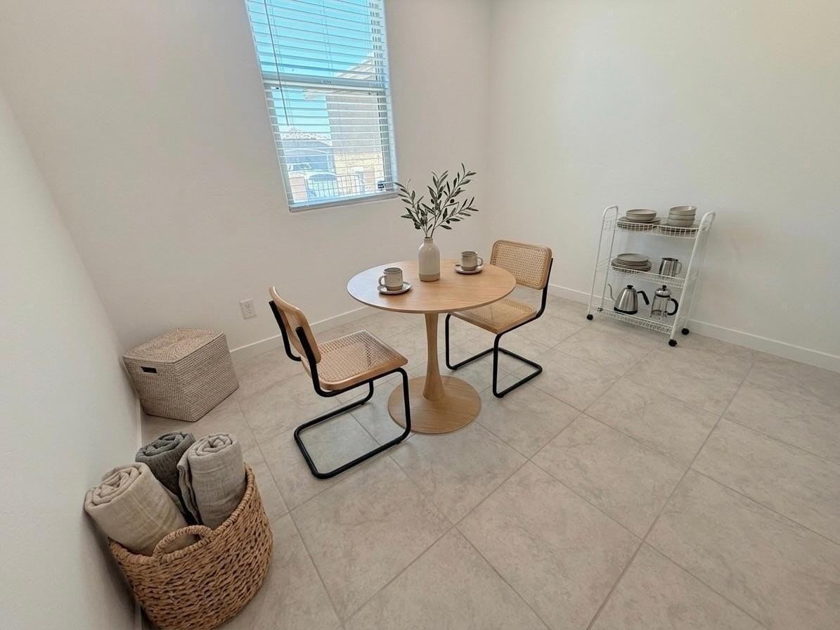 3807 S 65th Ave - Photo 6 of 23