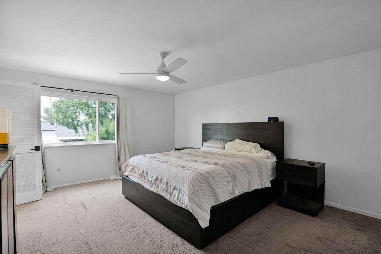 2420 W Mandalay Ln - Photo 3 of 38