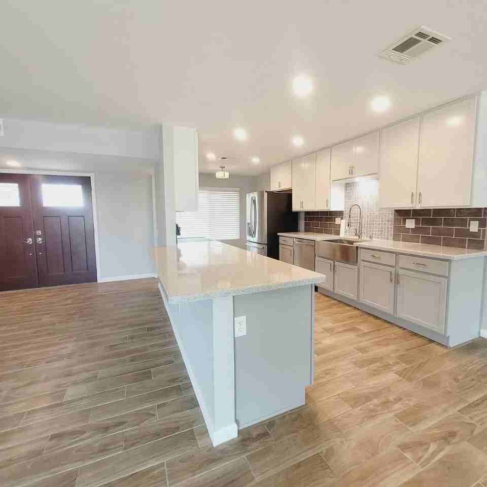 14014 N Cameo Dr - Photo 7 of 34