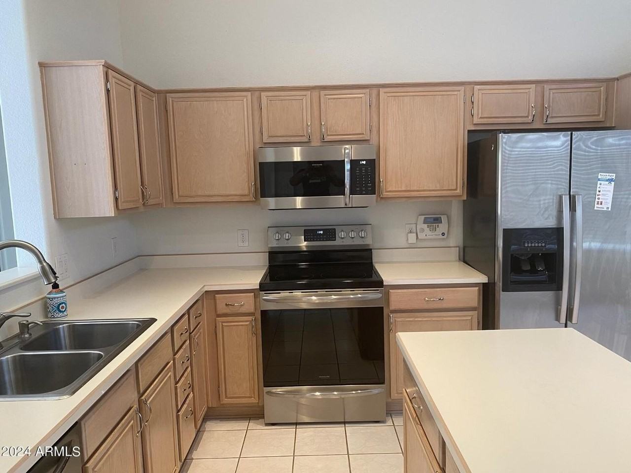 7419 W Tina Ln - Photo 6 of 16