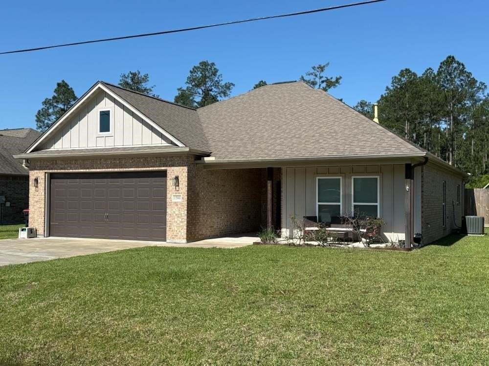 1500 Holly Trl - Photo 3 of 24