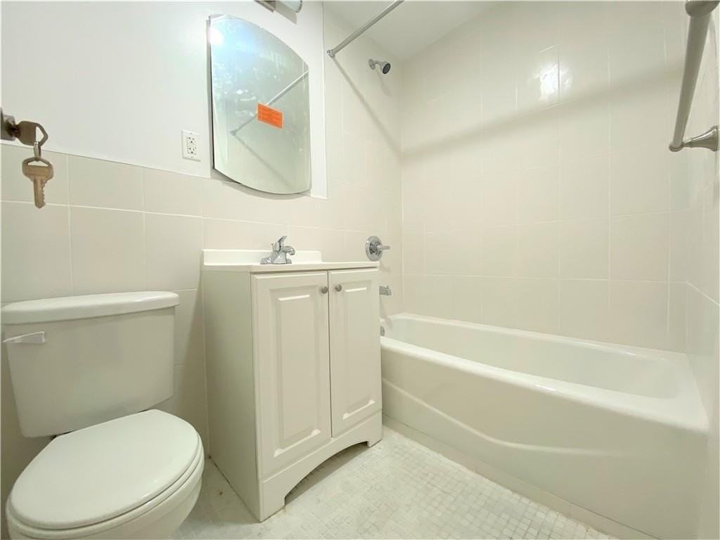 167 Sands St #405 - Photo 6 of 6