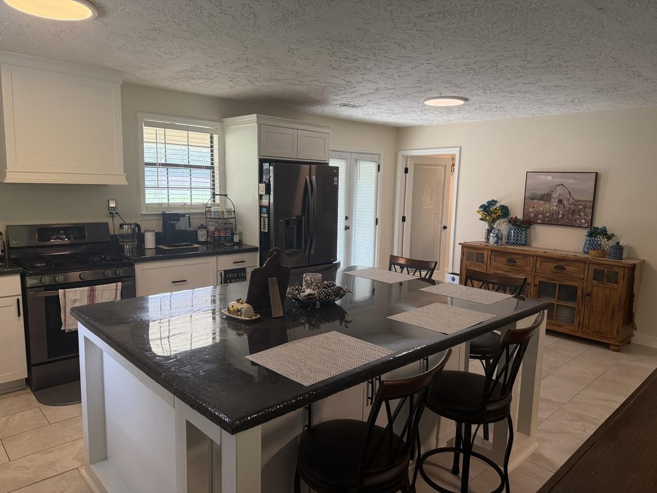7620 Greenwood Rd - Photo 6 of 23