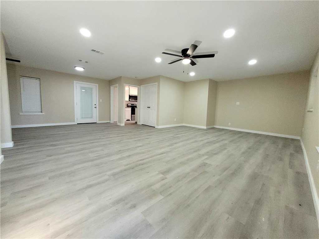 2021 Melisa Ln - Photo 2 of 14