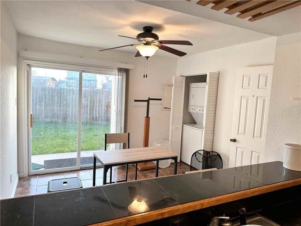 4141 Whiteley Dr #202 - Photo 7 of 15