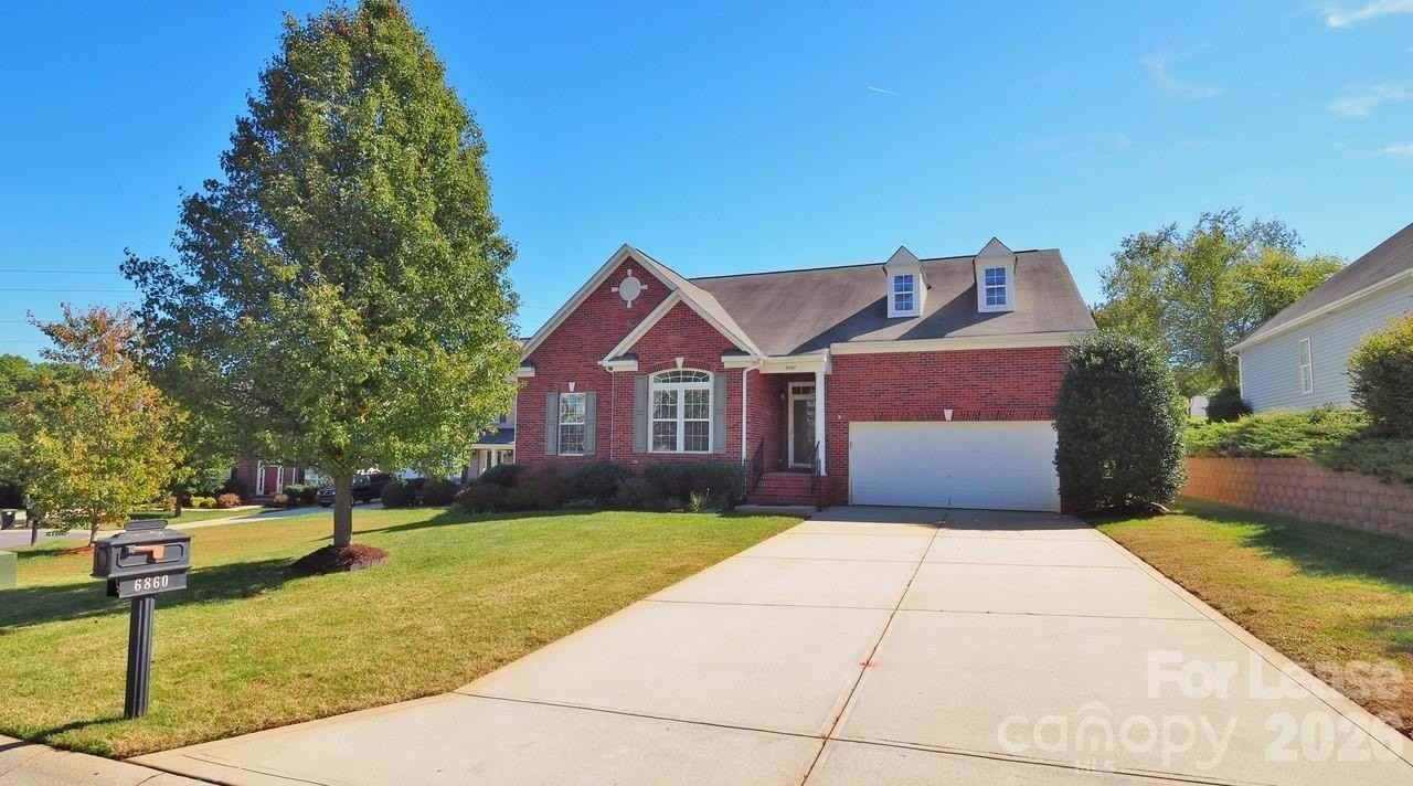 6860 Lakecrest Ct - Photo 2 of 27