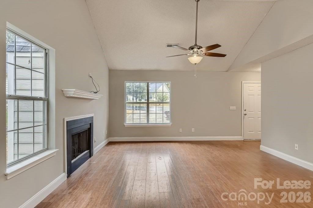 431 Cedarcroft Dr - Photo 3 of 22