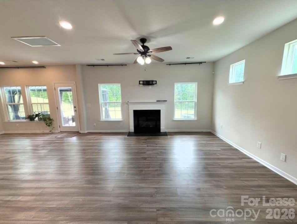 18006 Stark Way - Photo 6 of 29