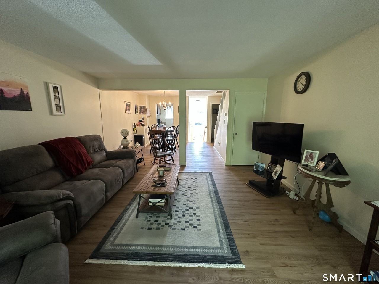 208 Timber Ln - Photo 2 of 15