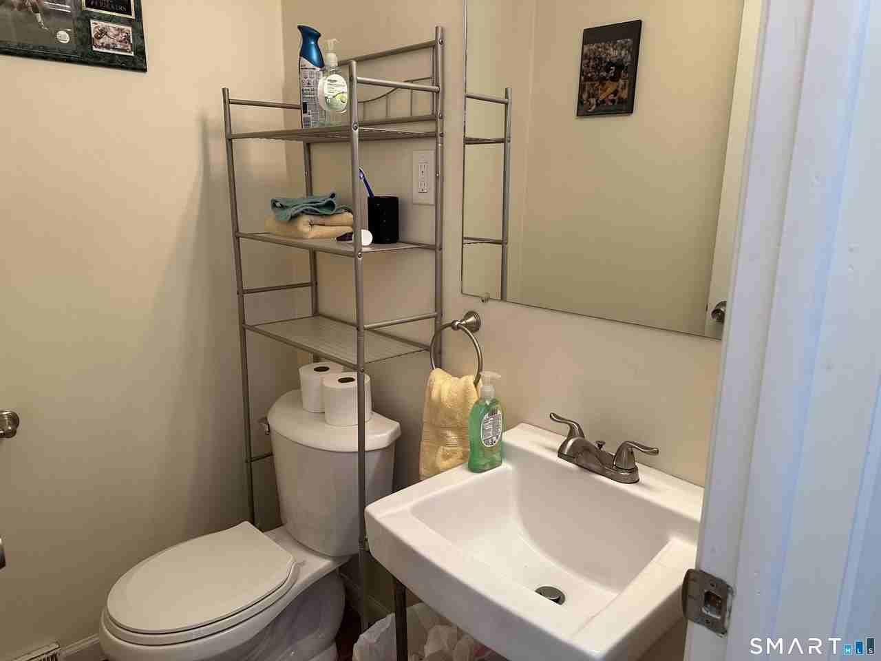 208 Timber Ln - Photo 7 of 15