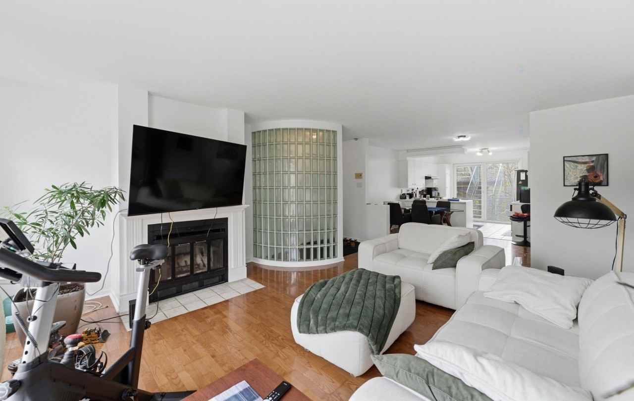 435 Rue De La Noue - Photo 7 of 15