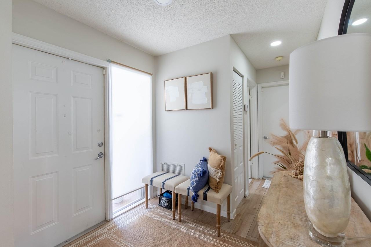 1769 Harborside Cir - Photo 2 of 18