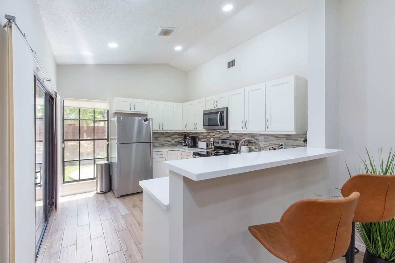 1769 Harborside Cir - Photo 4 of 18