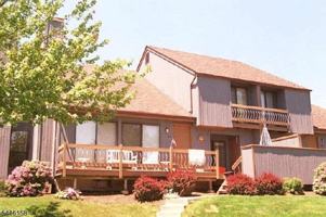 featured image of 64 Sycamore Ct