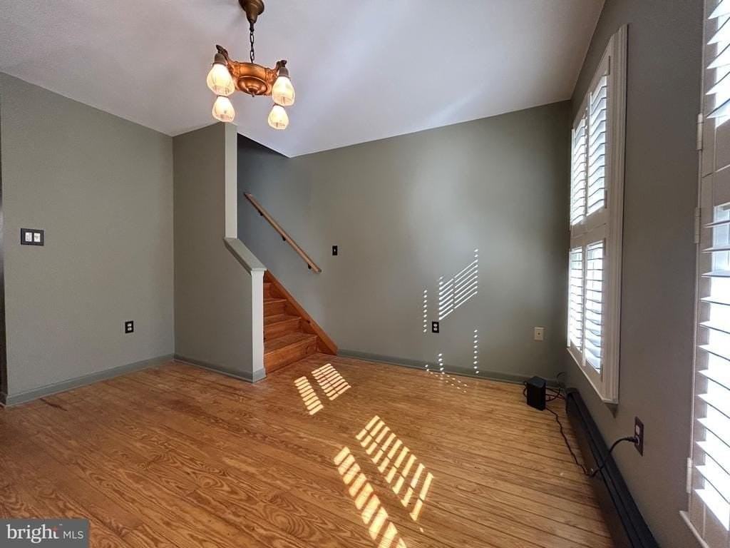162 York St - Photo 3 of 23