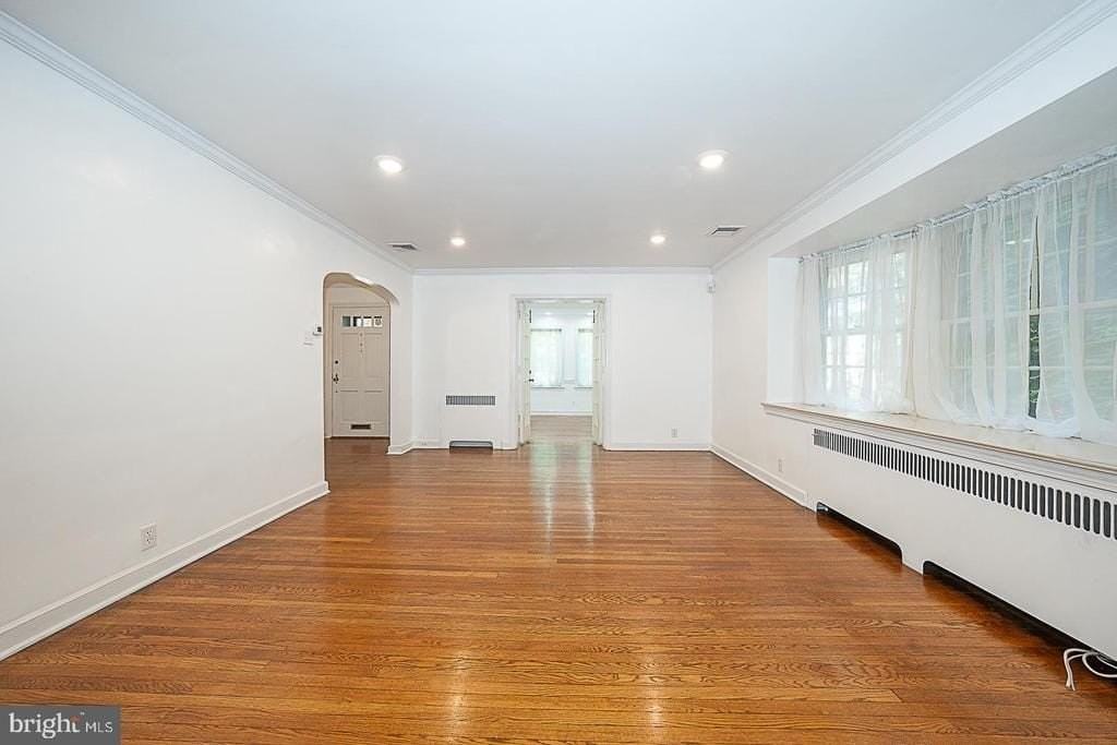 714 Greythorne Rd - Photo 7 of 42