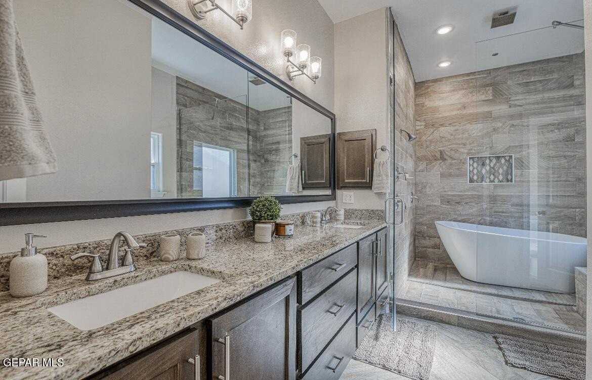 2816 Sammy Cervantes St - Photo 4 of 50