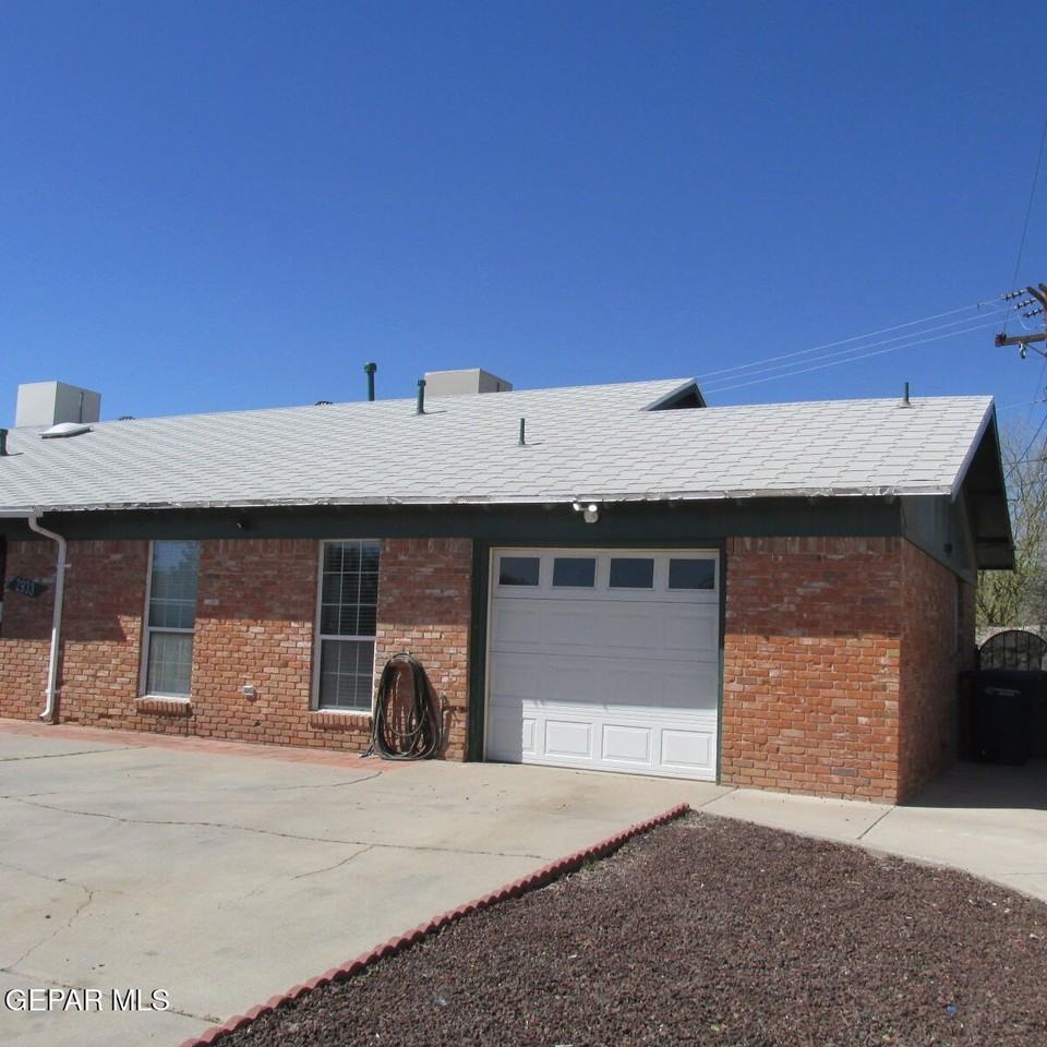 2933 Wedgewood Dr - Photo 4 of 22