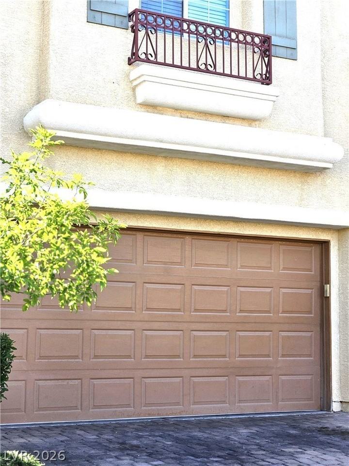 7009 Whipple Manor St - Photo 2 of 29