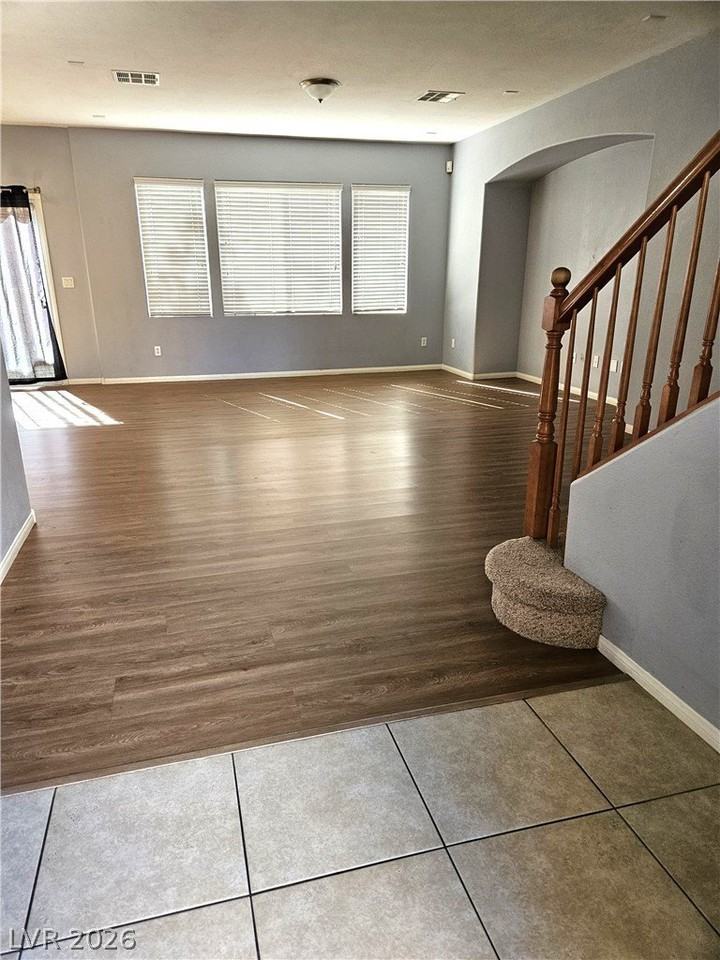 7009 Whipple Manor St - Photo 6 of 29