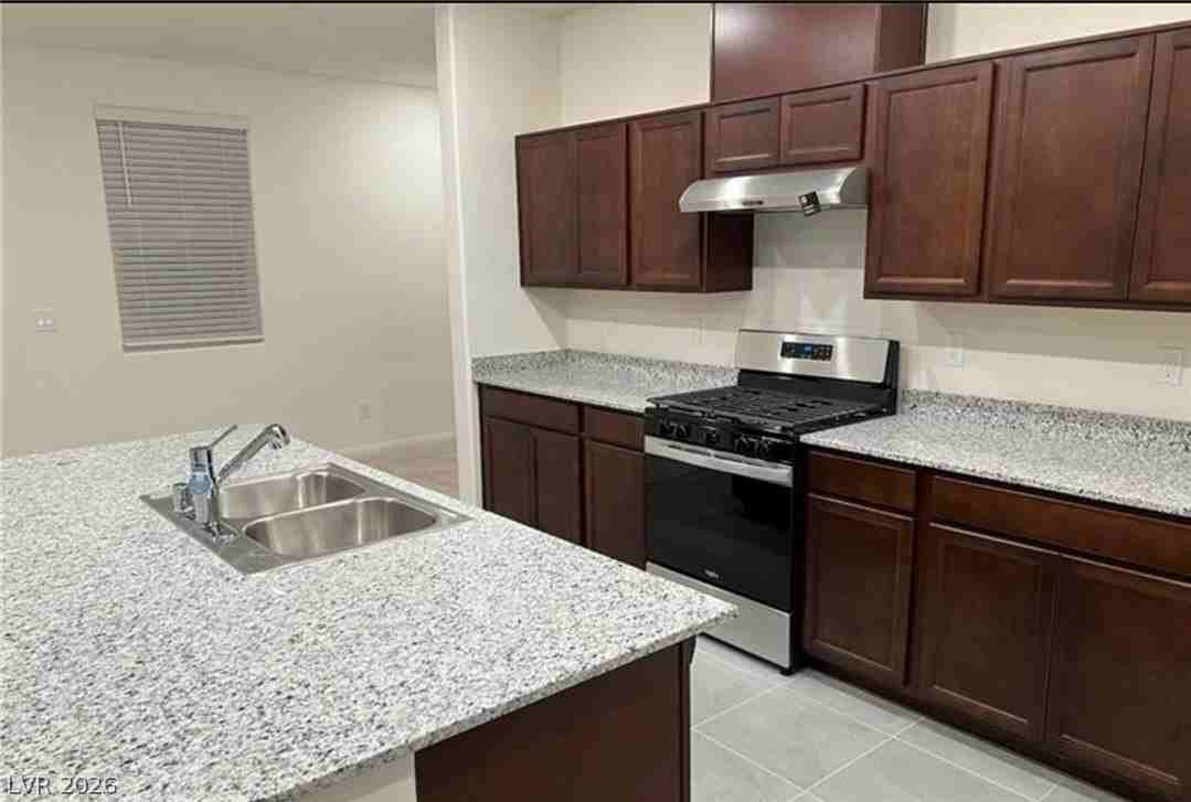 5728 Prima St - Photo 5 of 17