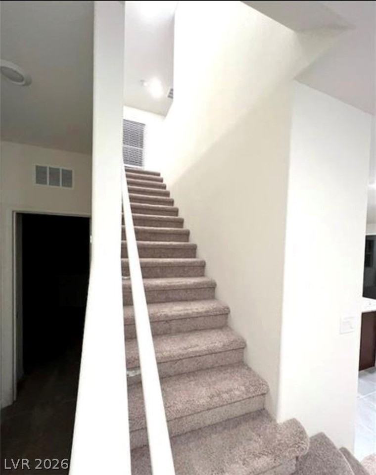 5728 Prima St - Photo 6 of 17