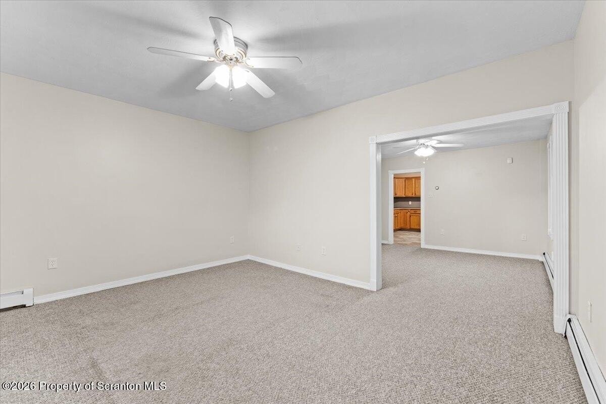 421 N Irving Ave - Photo 6 of 27