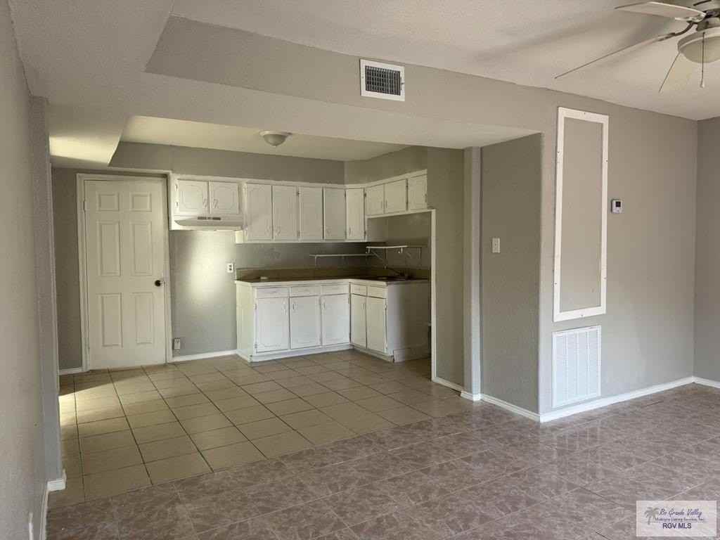 1657 Harvard Ave - Photo 4 of 10