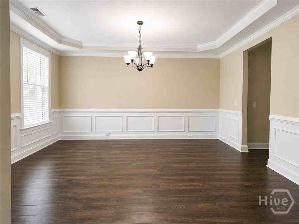 145 Laguna Way - Photo 3 of 26