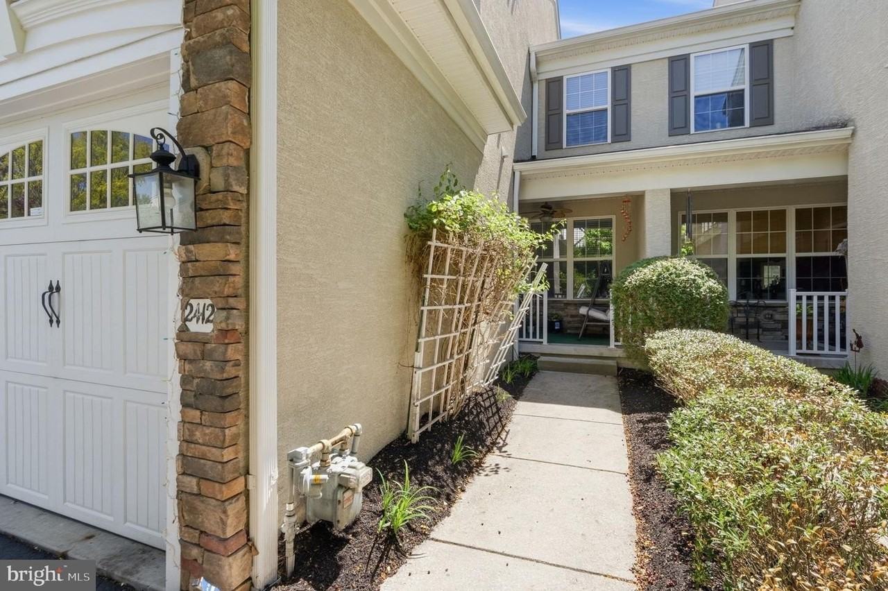2412 Copper Creek Rd - Photo 4 of 50