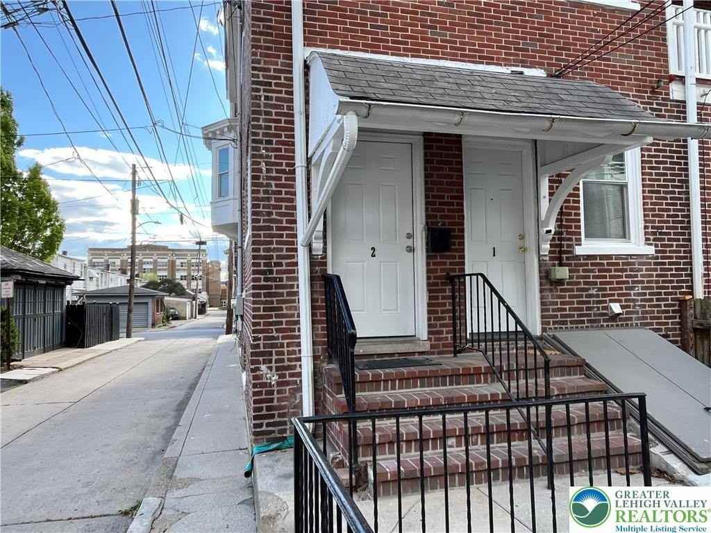 113 N West St #2 - Photo 3 of 25