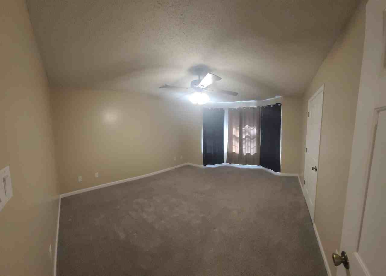 50 Henderson Cv - Photo 4 of 7